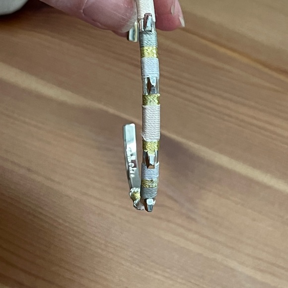 💫 2/$20 - Stella and dot color block silver with thread detail - Picture 2 of 7